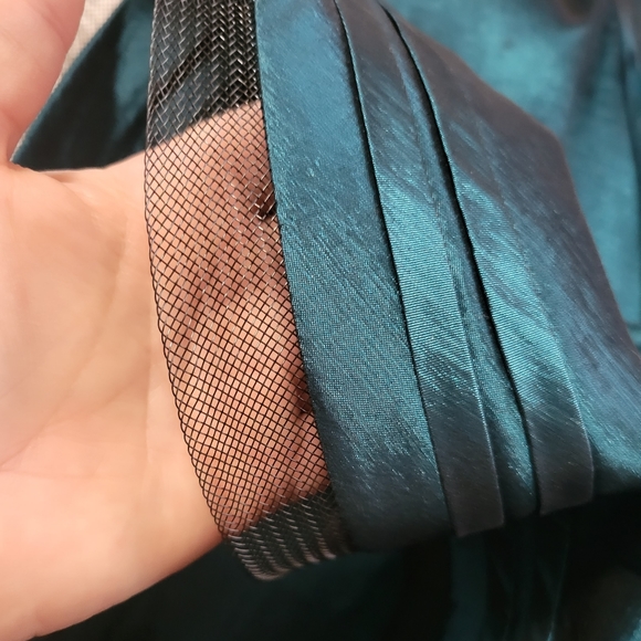 Mac Duggal MacDuggal Mermaid Dress 10/8/6 - Picture 5 of 5